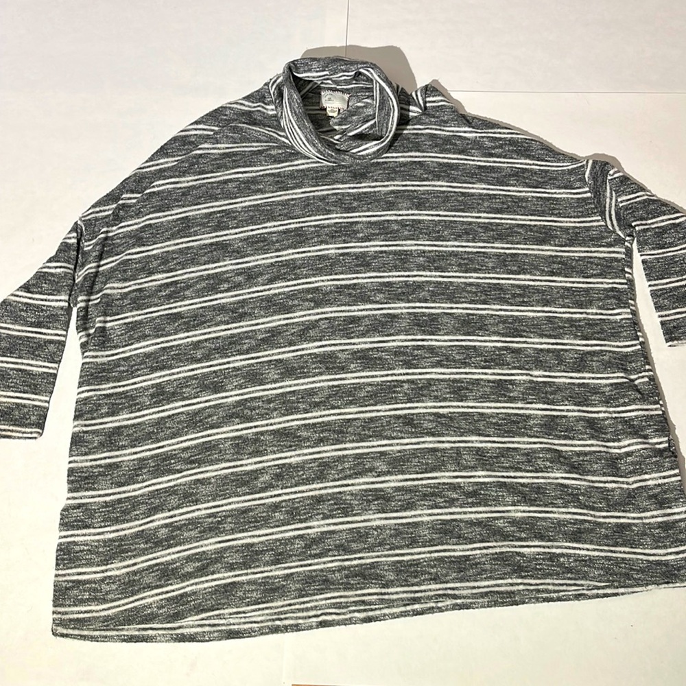 Postmark by Anthropologie oversized boxy sweater turtleneck XS gray white stripe